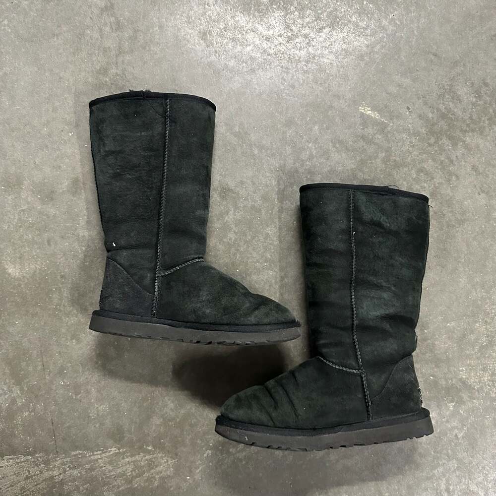 UGG Australia Classic Tall 5815 Sheepskin Boots Size 6 Y2K Cozy - Picture 1 of 8